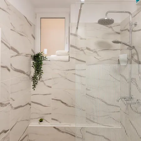 Magheru Apartments: Modern, Comfortable, Unforgettable *