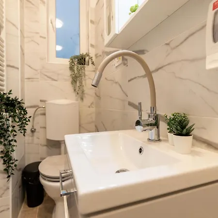 Magheru Apartments: Modern, Comfortable, Unforgettable *